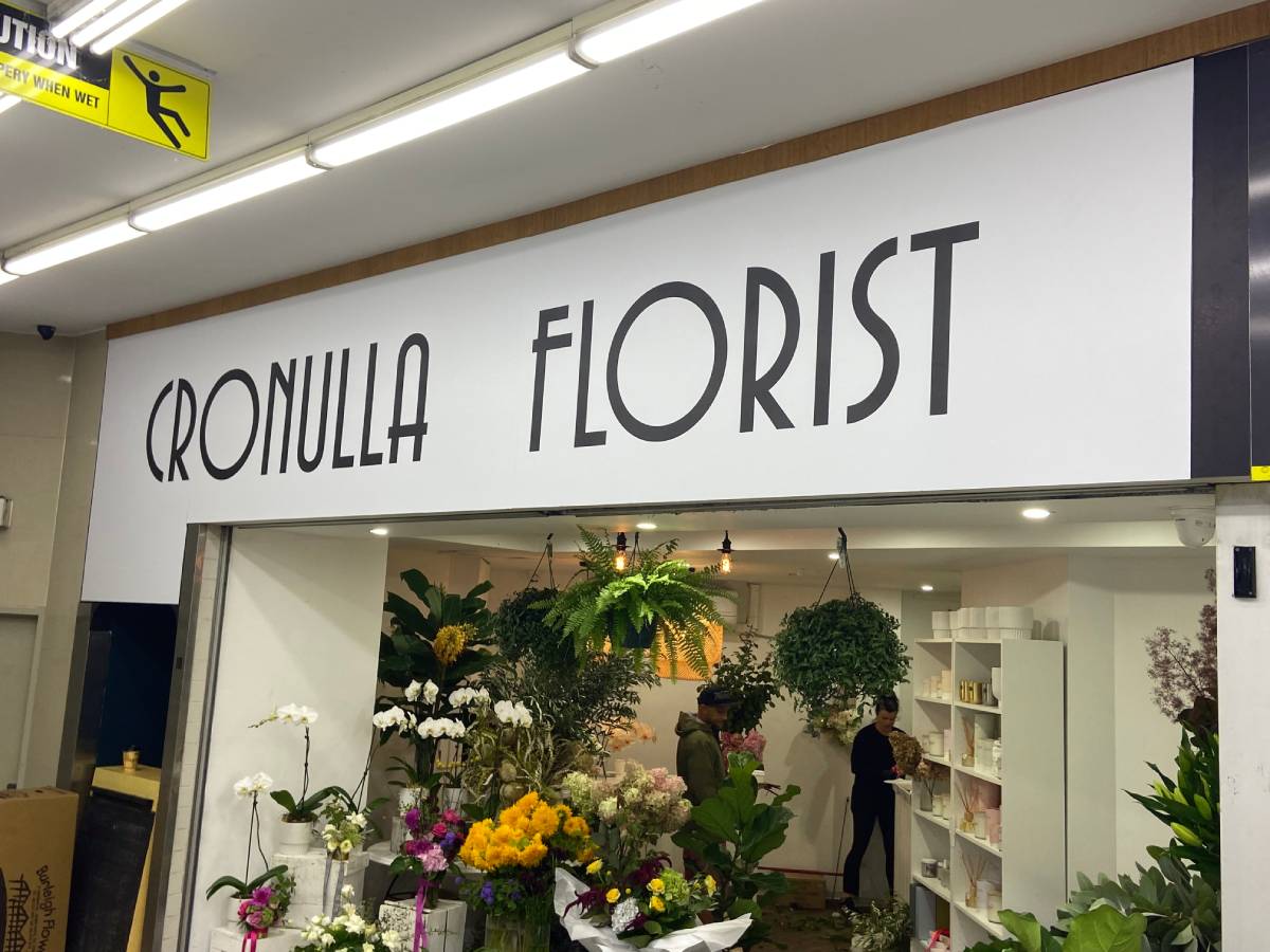 Cronulla Florist Promotion Signs - Ozlocal Australia